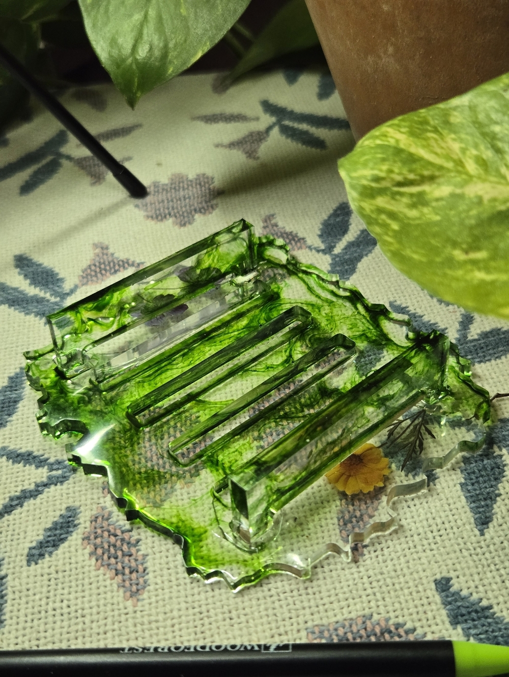Handcrafted Whimsical Garden 4pc Coaster Set With Tray- Green & Clear - Picture 4 of 9
